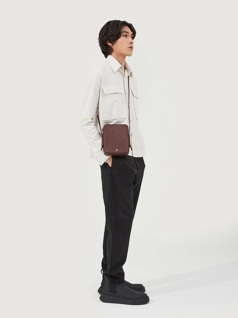 Knotted Smart Phone Pouch